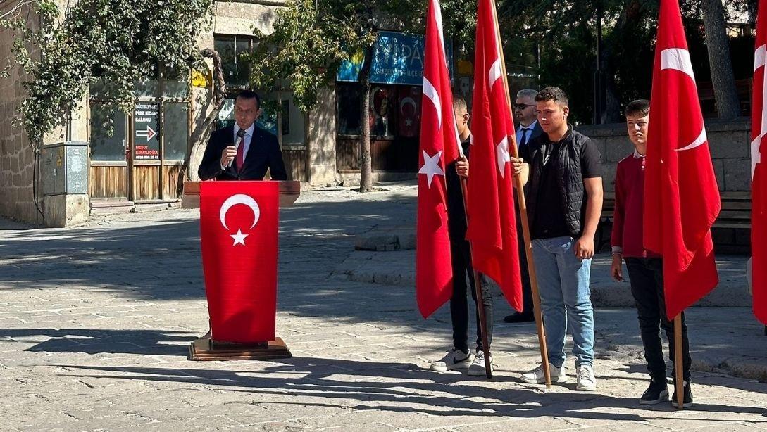 İlköğretim Haftası Coşkuyla Kutlandı