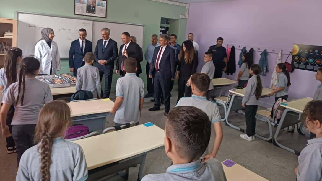 İlköğretim Haftası Coşkuyla Kutlandı